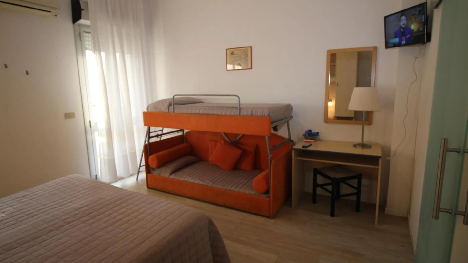 Hotel Firenze Caorle 3*,  Italia
